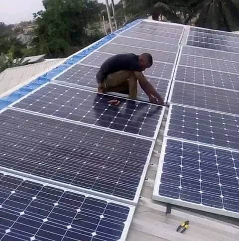 Installation de panneaux solaires